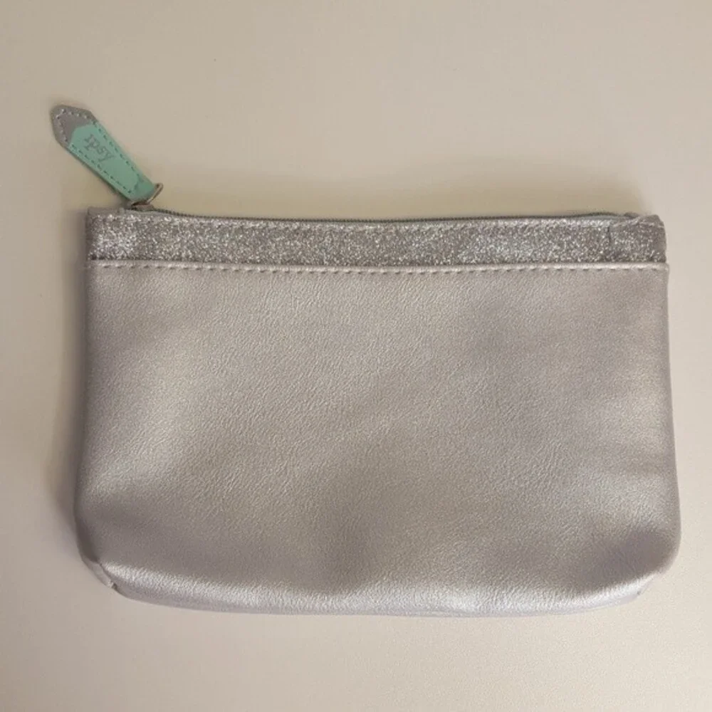 Ipsy Silver Glitter Make Up Bag 5/$25